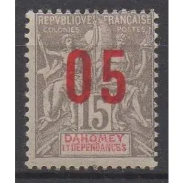 Must-Have Timbre de collection Dahomey - 035A
