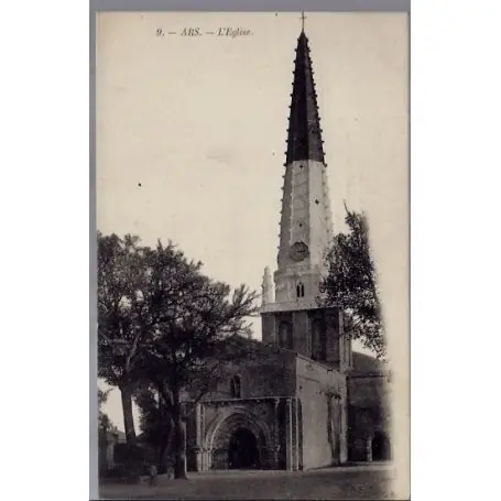 Carte postale 01 - Ars - L'eglise - Non voyage - Dos divise... Produit De Marque