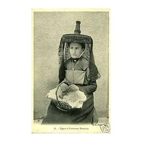 Quantité Limitée Carte postale 01 - Types et Costumes Bressan - Une bressane