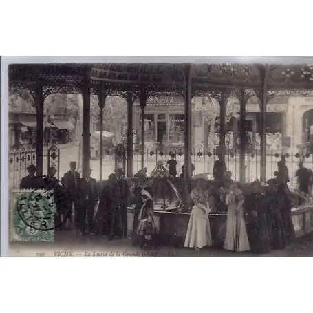 Carte postale 03 - Vichy - la source de la grande grille- Voyage - Dos divise... Petit Prix