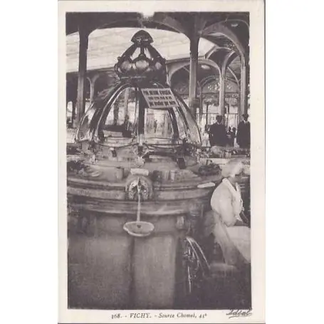Offre Spéciale Carte postale 03 - Vichy - Source Chomel - 43°