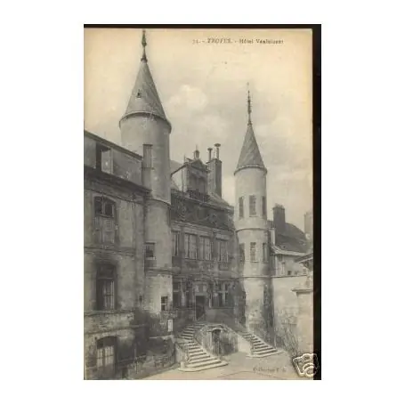 Prix Réduit Carte postale 10 - TROYES - HOTEL VAULUISANT