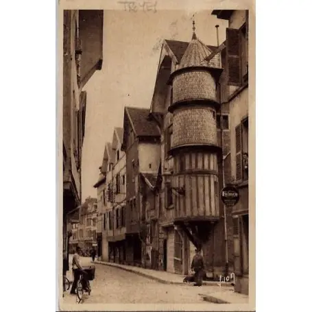 Expédié Aujourd’hui Carte postale 10 - Troyes - Tour des Orfevres ou isabeau de Baviere signa le traite de Tro...