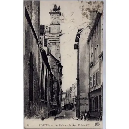 Commander Vite Carte postale 10 - Troyes - Un coin de la rue Urbain IV - Voyage - Dos divise...