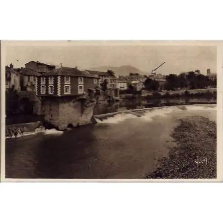 Carte postale 12- Millau - Le vieux moulin et le Tarn - Voyage - Dos divise... Certifié