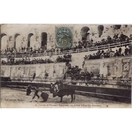 Petit Prix Carte postale 13 - Arles - Course de taureaux Espagnole, aux arenes d' Arles - Voyage - Do...