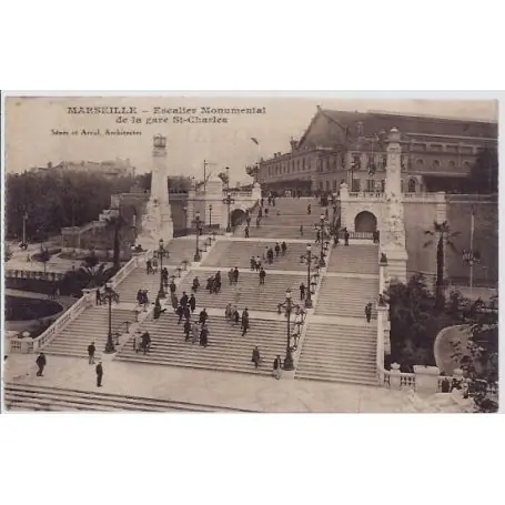 Carte postale 13 - Marseille - Escalier monumental de la gare St-Charles - Non voyage - Do... Usine Directe