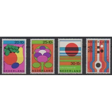 Marque Pays-Bas - 1972 - No 954/957 - Fruits ou légumes - Fleurs