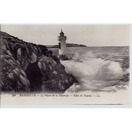 Carte postale 13 - Marseille - Le phare de la desirade - effet de vagues - Non voyage - D... Pas Cher