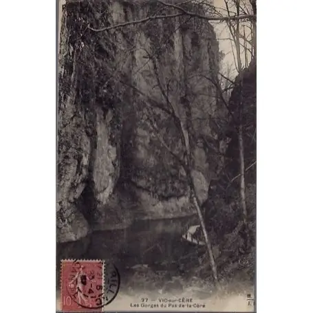 En Vogue Carte postale 15 - Vic-sur-Cere - Les Gorges du pas de la Cere - Voyage - Dos divise...