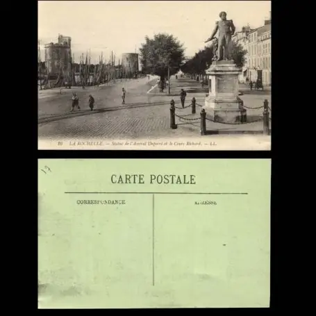 Nouveauté Carte postale 17 - La Rochelle - Statue de l'Amiral Duperre et le cours Richard