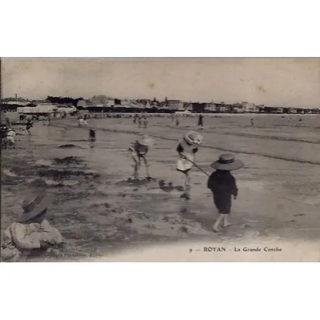 Carte postale 17 - Royan - la grande conche - Voyage - Dos non divise... Jusqu’à Épuisement Des Stocks
