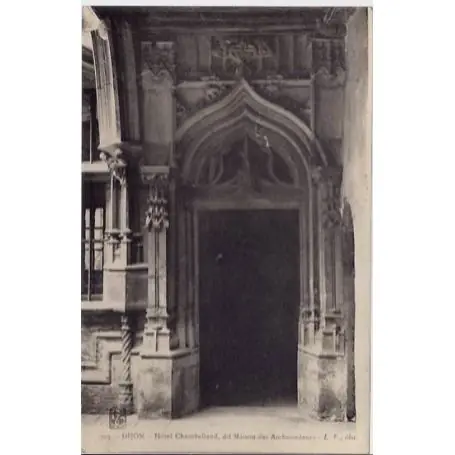 Offre Spéciale Carte postale 21 - Dijon - Hotel Chambelland, dit maison des Ambassadeurs - Non voyage - Dos