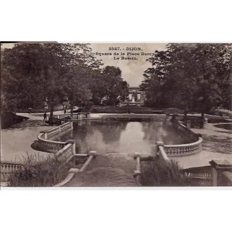 Bon Marché Carte postale 21 - Dijon - Square de la place Darcy - Le bassin- Non voyage - Dos divise