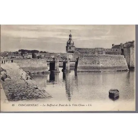 Promotion Carte postale 29 - Concarneau - Le beffroi et pont de la ville