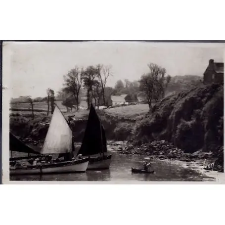 Artisanat Carte postale 29 - Douarnenez - Marine Bretonne - Voyage - Dos divise...