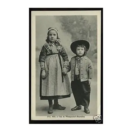 Produit De Marque Carte postale 29 - Fille et Gas de Plougastel-Daoulas