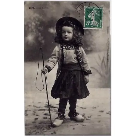 Carte postale 29 - Jeune breton - Voyage - Dos divise Prix Promo