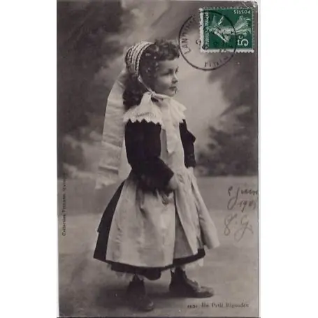 Carte postale 29 - Un petit Bigouden - Voyage - Dos divise Expédition Rapide