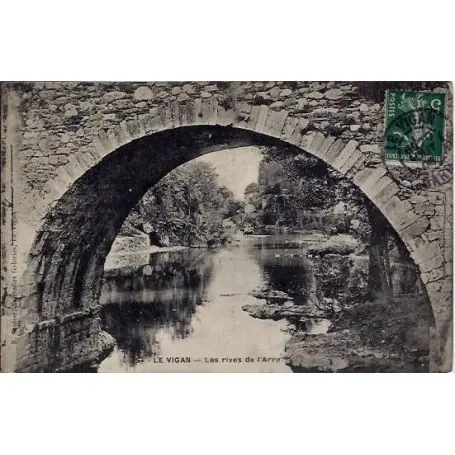 Carte postale 30 - Le Vigan - Les rives de l'Arre - Voyage - Dos divise Certifié