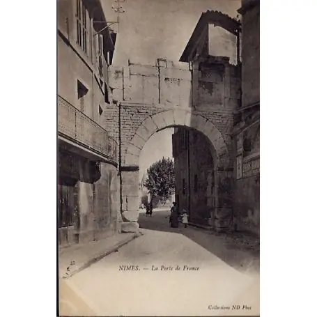 Expédition Rapide Carte postale 30 - Nimes - La porte de France - Non voyage - Dos divise...
