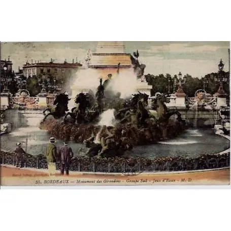 Bon Marché Carte postale 33 - Bordeaux - Monument des Girondins - Groupe Sud - Jeux d'eaux - Voyage - D