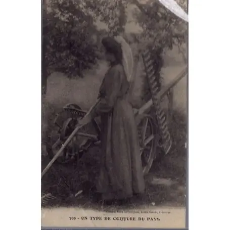 Carte postale 33 - Bordeaux - Un type de coiffure du Pays - Voyage - Dos divise... Original