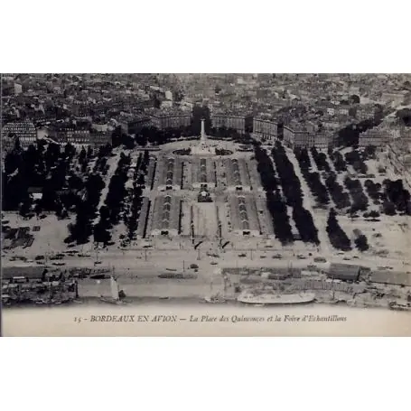 Carte postale 33 - Bordeaux en avion - La place des Quinconces et la foire d ' Echantillo... Solde
