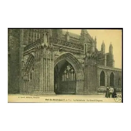 Carte postale 35 - DOL-DE-BRETAGNE - LA CATHEDRALE- LE GRAND CHAPITRE Prix Choc
