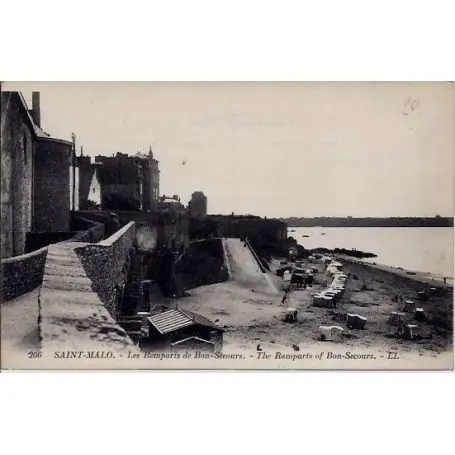 Carte postale 35 - Saint-Malo - Les remparts de Bon-secours - The remparts of bon-secours - Acheter Direct