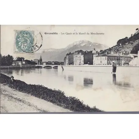 Carte postale 38 - Grenoble - Quais et massif du Moucherotte Quantité Limitée