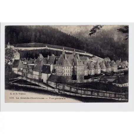 Carte postale 38 - La Grande Chartreuse - Vue generale - Non voyage - Dos divise... Réduction
