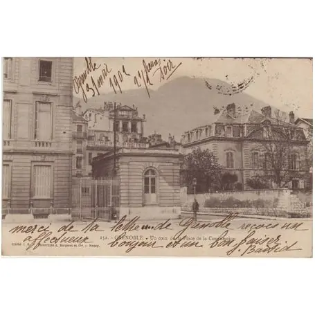 Retour Gratuit Carte postale 38 - Un coin de la place de la constitution