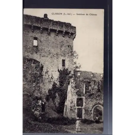 Carte postale 44 - Clisson - Interieur du chateau - Voyage - Dos divise... Artisanat