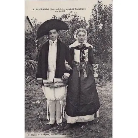 Carte postale 44 - Guerande - Jeunes paludiers de Saille - Non voyage - Dos divise Nouveauté