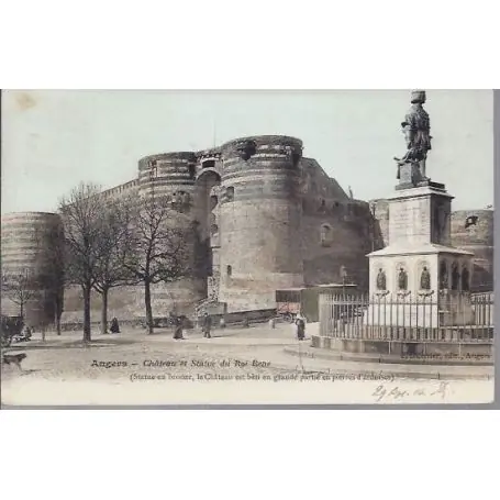 Super Prix Carte postale 49 - Chateau et statue du Roi Rene