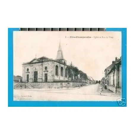 Achetez Aujourd’hui Carte postale 51 - FERE-CHAMPENOISE - EGLISE ET RUE DE VITRY