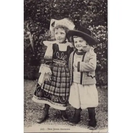 Dernière Chance Carte postale 56 - Bretagne - Deux jeunes amoureux - Voyage - Dos divise