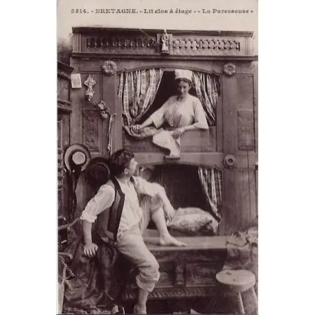 Carte postale 56 - Bretagne - Lit clos a l'etage - La paresseusse" - Non voyage - Dos divis""" Certifié