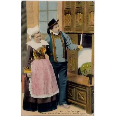 Carte postale 56 - En bretagne - Autour du lit clos - Entree a la chambre nuptiale -Non voya Soldes