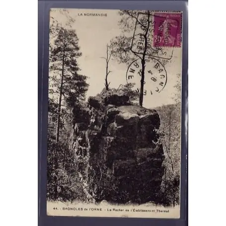 Carte postale 61 - Bagnoles-de-l'Orne - le rocher de l'etablissement Thermal - Voyage - Dos Exclusif
