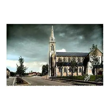 Carte postale 61 - Gace - Eglise et boulevard de Tahiti - CPSM Gros Lot