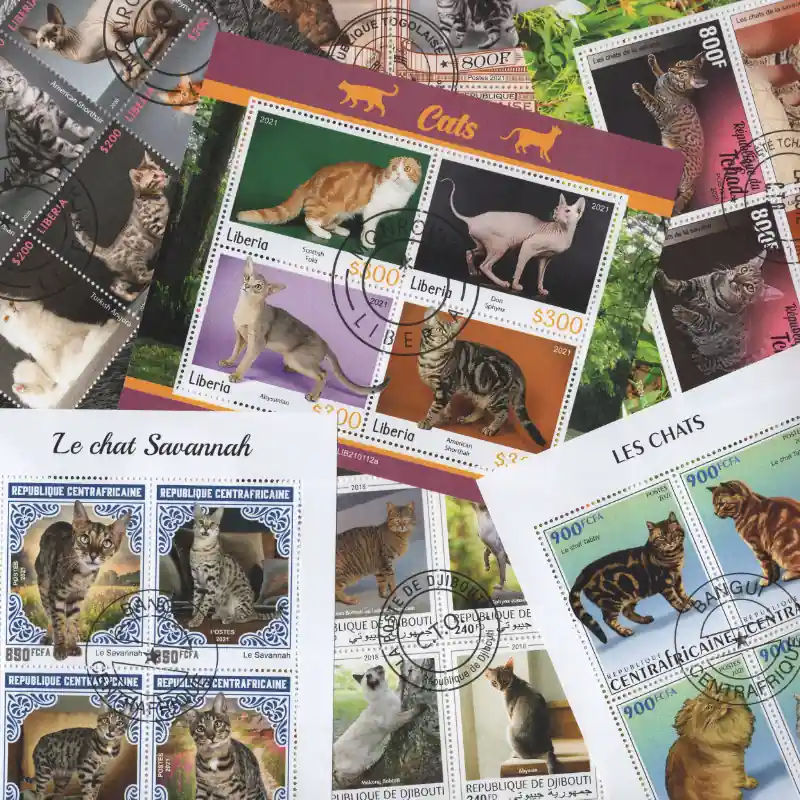 Chats 20 blocs feuillets de timbres thématiques. Bon Marché