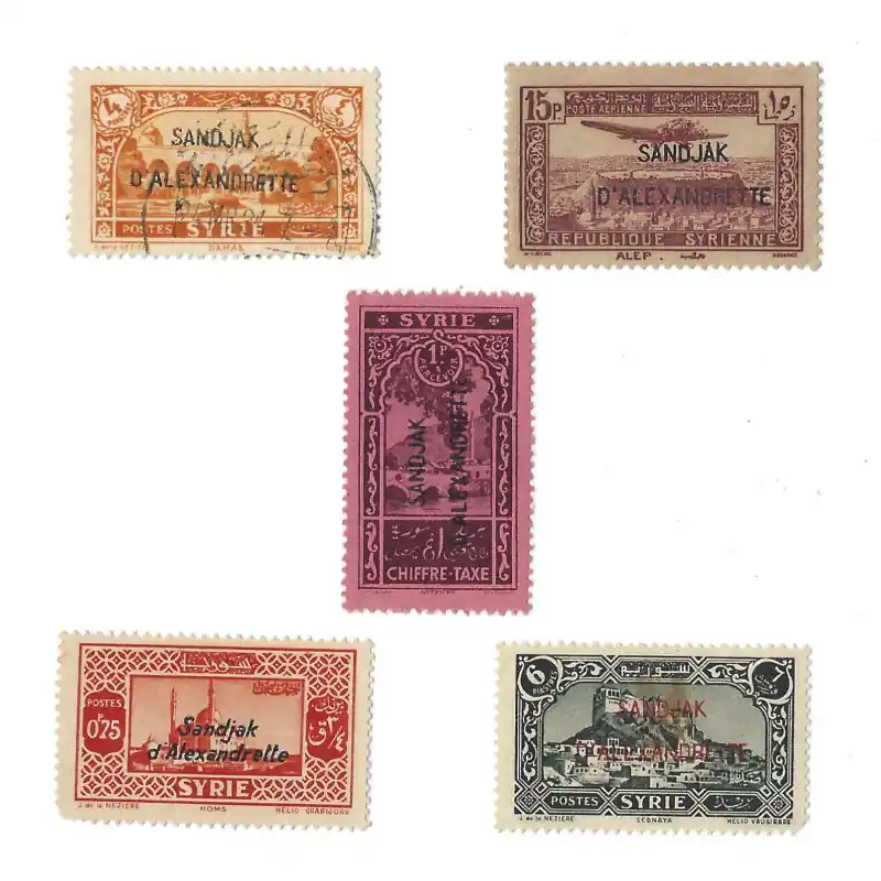 Original Alexandrette 5 timbres de collection tous différents.