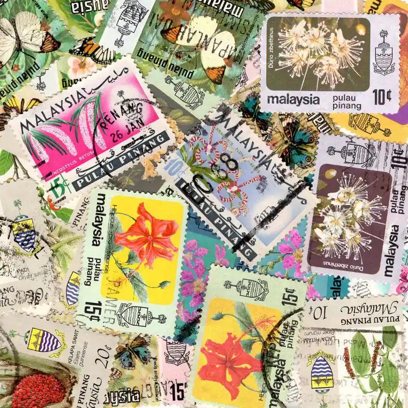 Penang 25 timbres de collection tous différents. Authentique