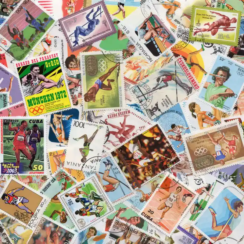 Athlétisme 100 timbres thématiques tous différents. Offre Du Jour