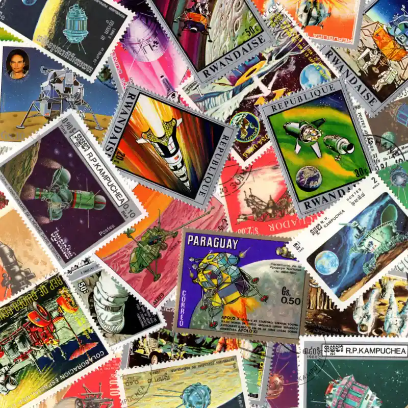 Lune 25 timbres thématiques tous différents. Bon Plan