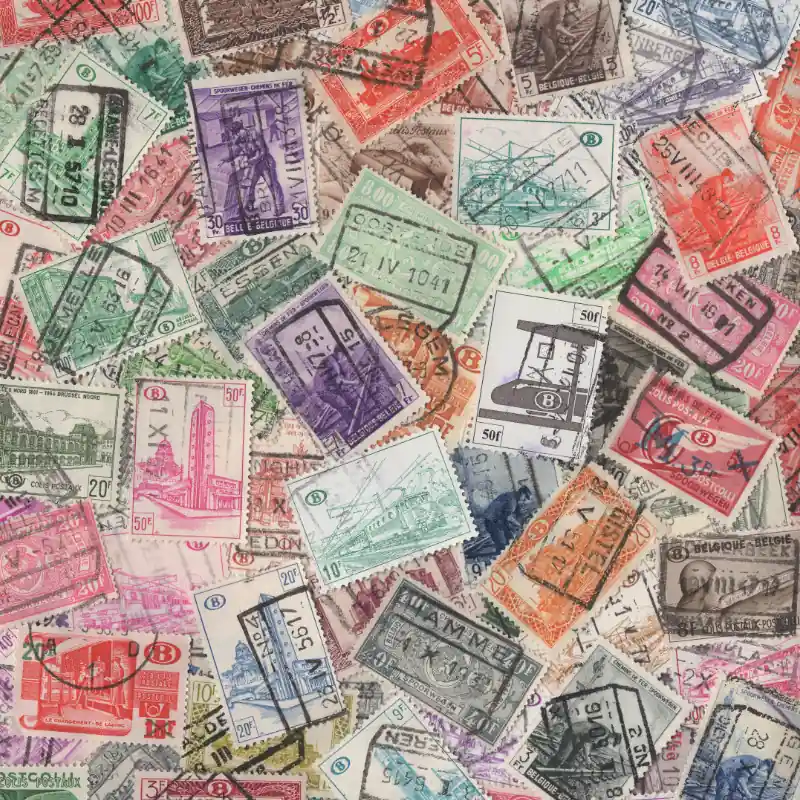 Belgique 100 timbres colis postaux tous différents. Retour Gratuit