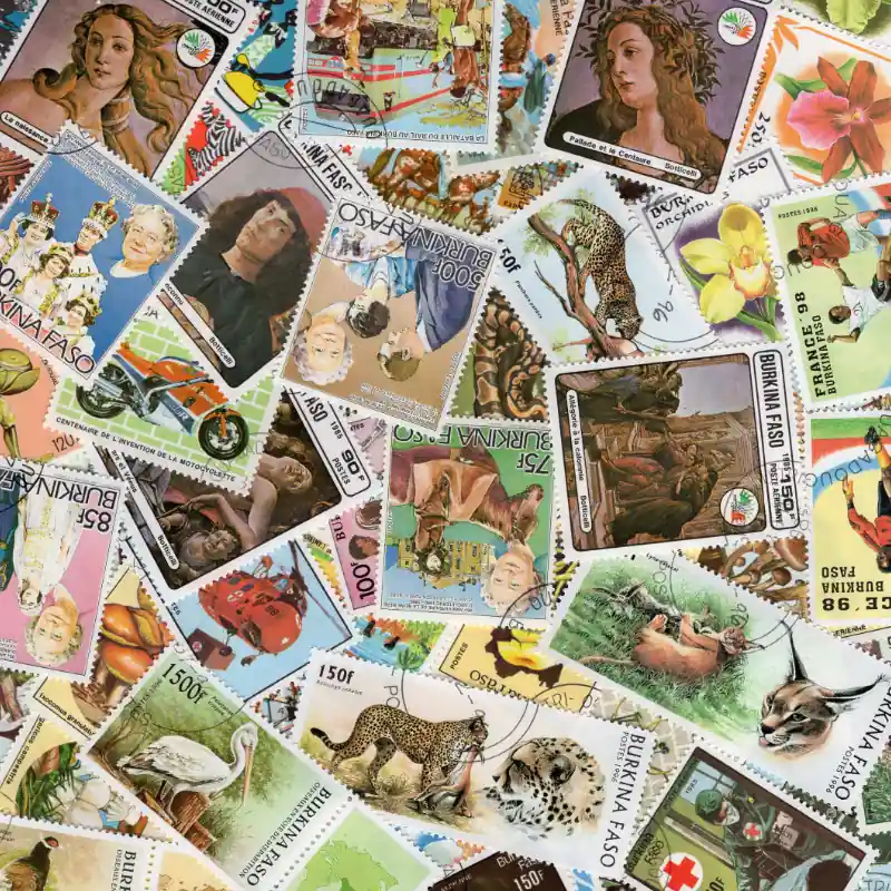 Must-Have Burkina Faso 50 timbres de collection tous différents.