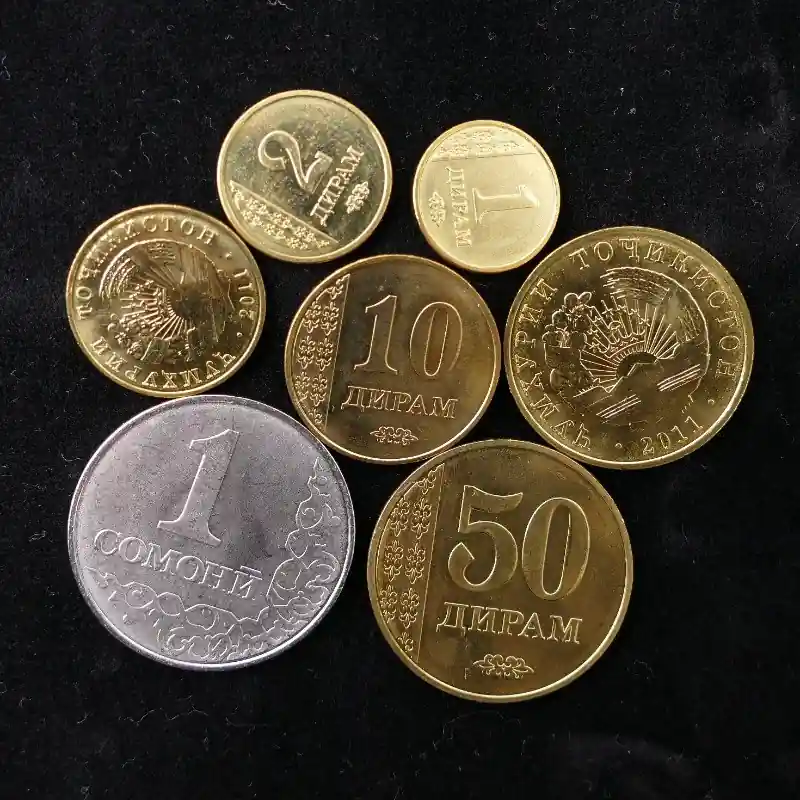 Tadjikistan 7 monnaies de collection. Original